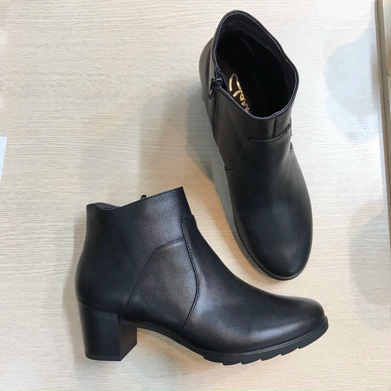 Giầy Bốt Nữ Da Thật Gót Trụ Cao 5cm Hàng VNXK