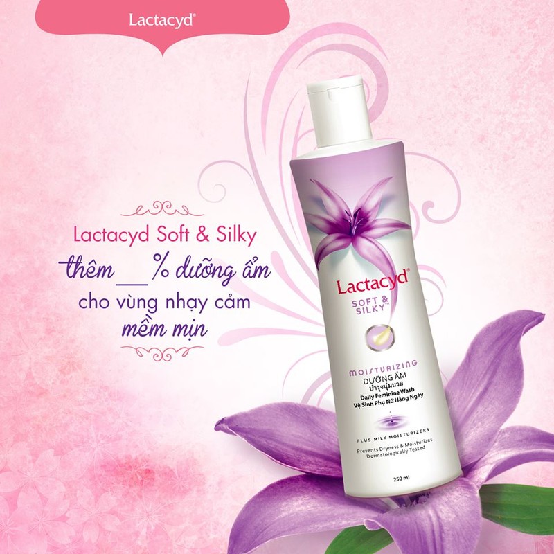 [HCM]Dung Dịch Vệ Sinh Phụ Nữ Lactacyd Soft & Silky tím - 250ml