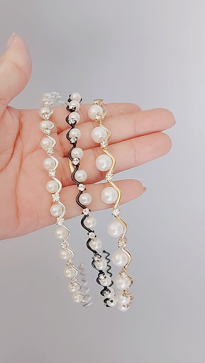 Cài tóc dễ thương mềm mại cho bé và mẹ