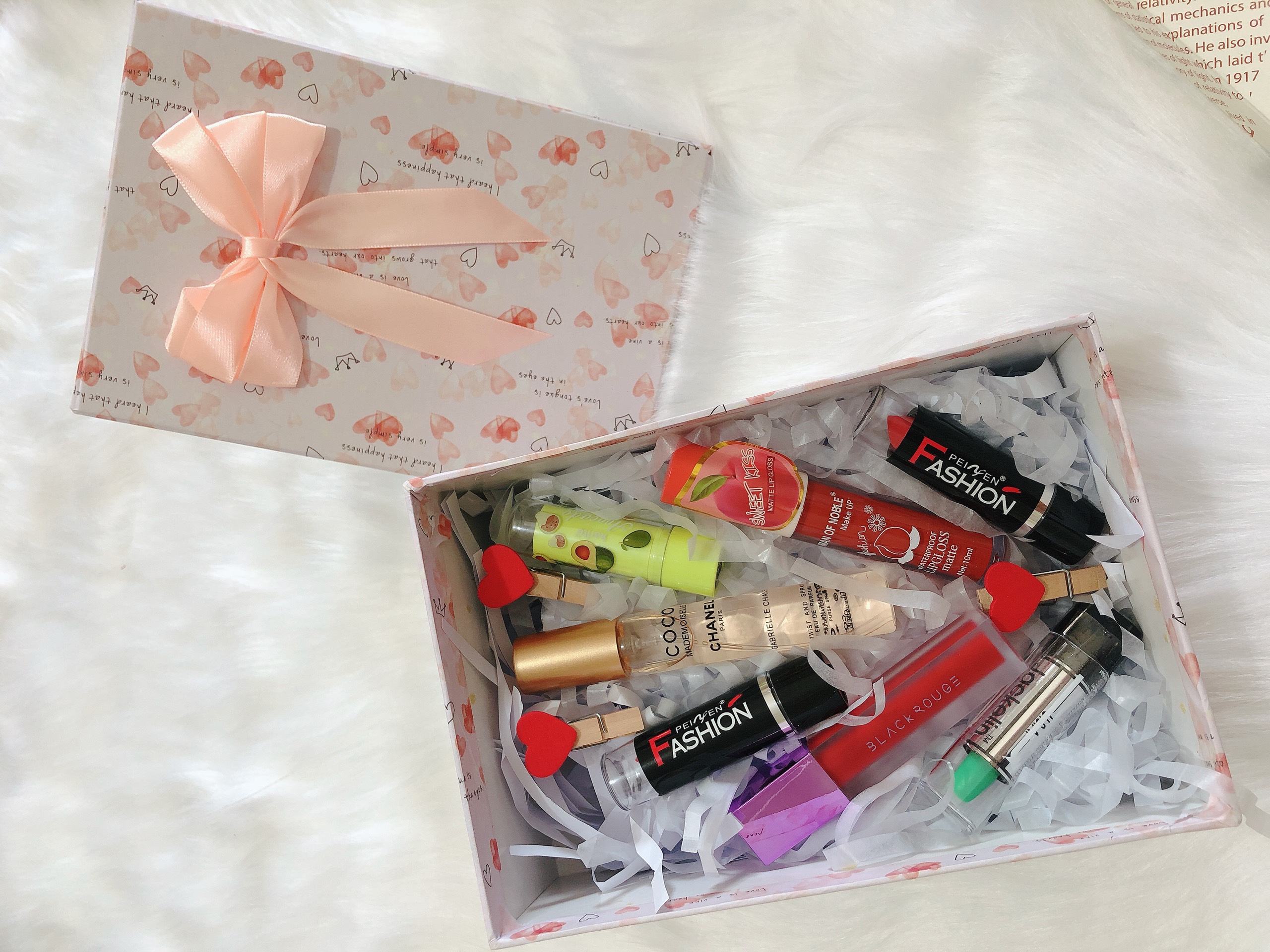 SET QUÀ TẶNG DÀNH CHO BẠN GÁI