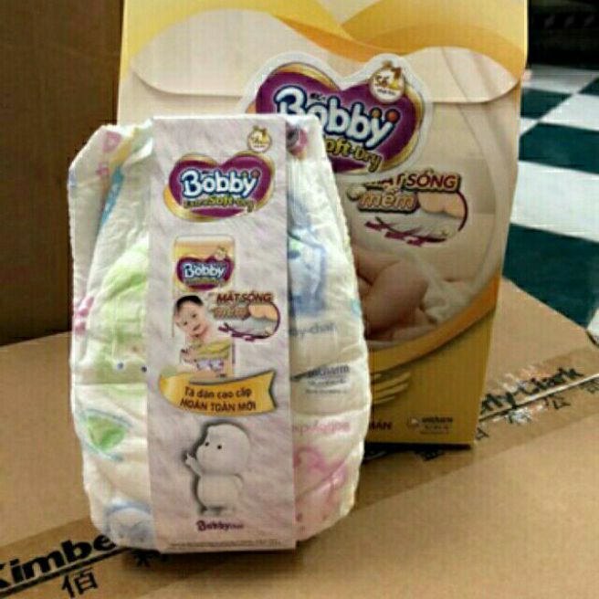 Tả dán Bobby size S(4-8kg)