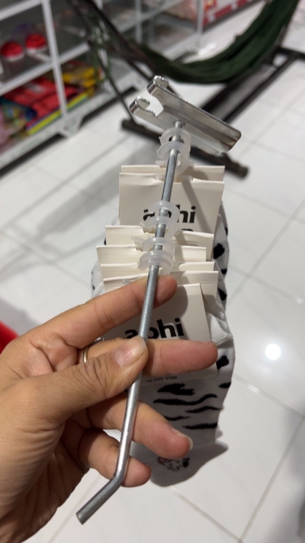 Móc cài lưới sắt mạ kẽm sáng bóng