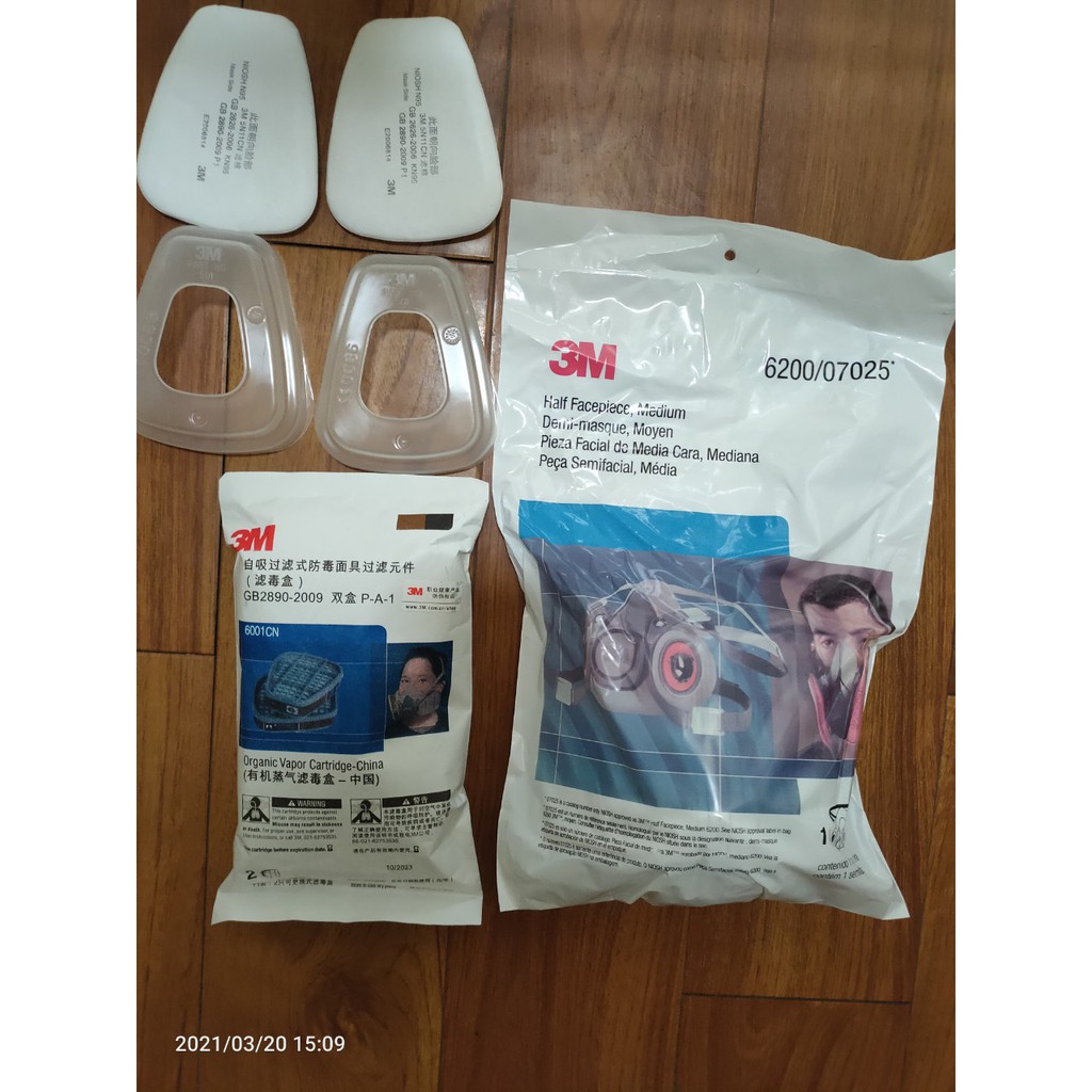 Mặt nạ phòng độc