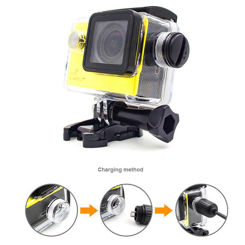 Case SJ4000 có lỗ cắm sạc