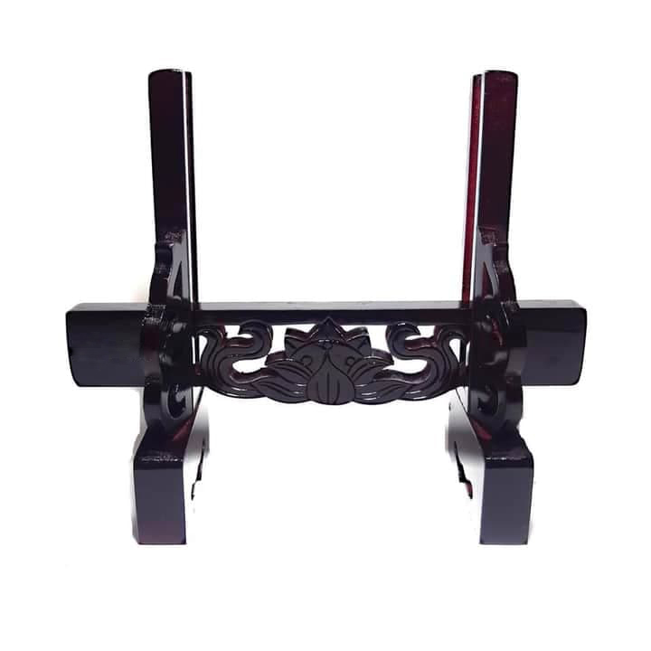 Khung gỗ tăng giảm chạm khắc đặt hình thờ