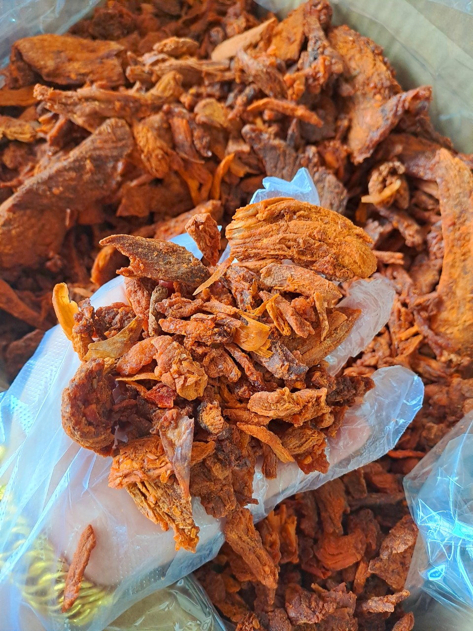 Khô bò vụn nhỏ giòn cay vị Tứ Xuyên túi 500gram - snack bò khô - thịt sấy khô tẩm gia vị