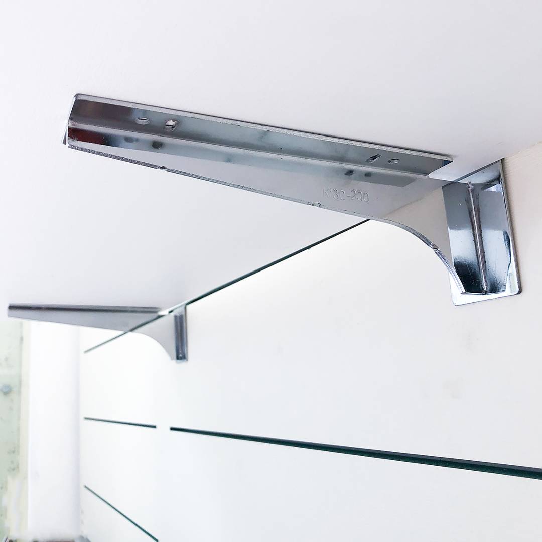 Tay đỡ kệ cài tấm SMLIFE Slatwall