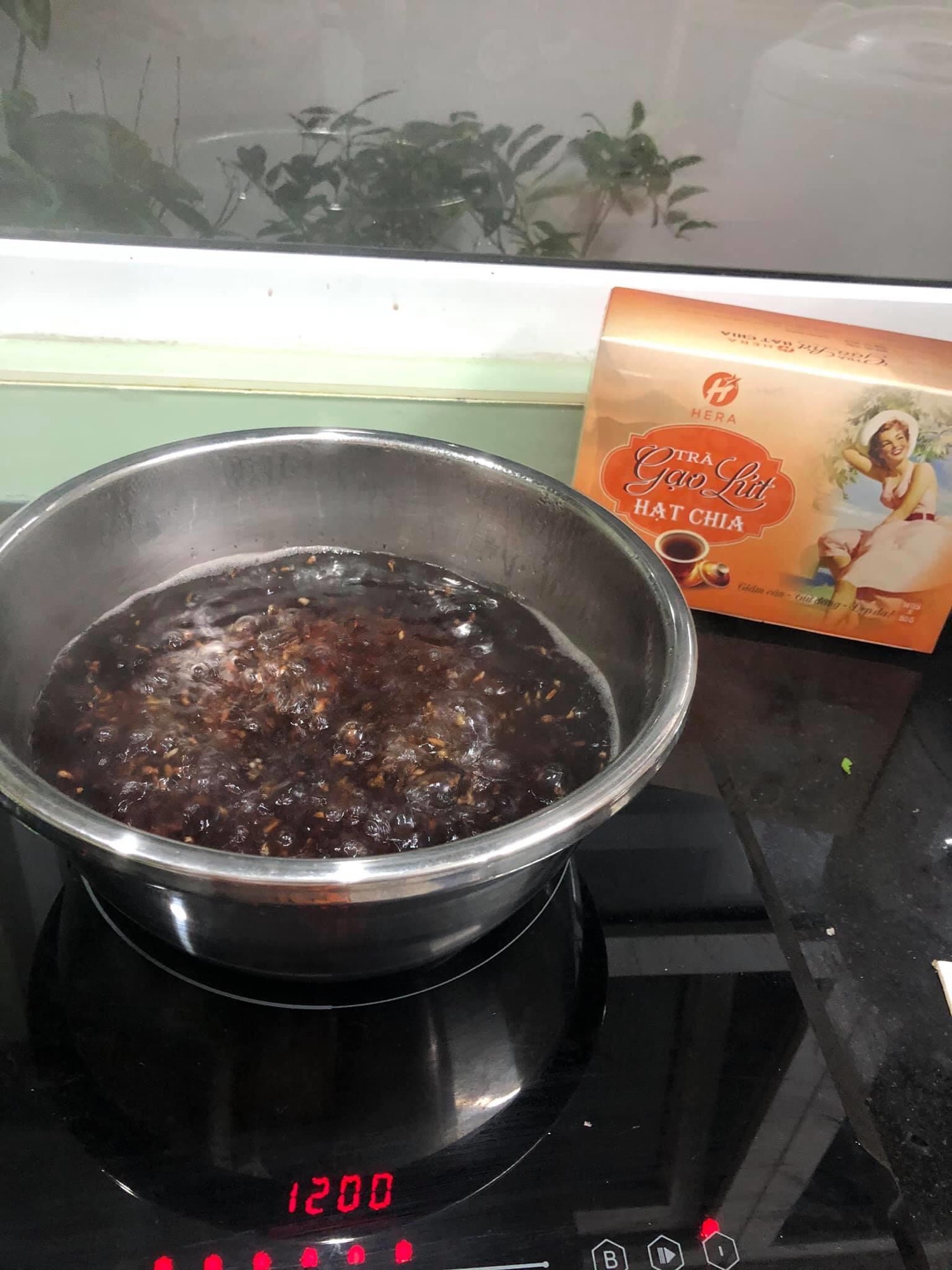 TRÀ GẠO LỨT HẠT CHIA HERA [ TẶNG BÌNH ]
