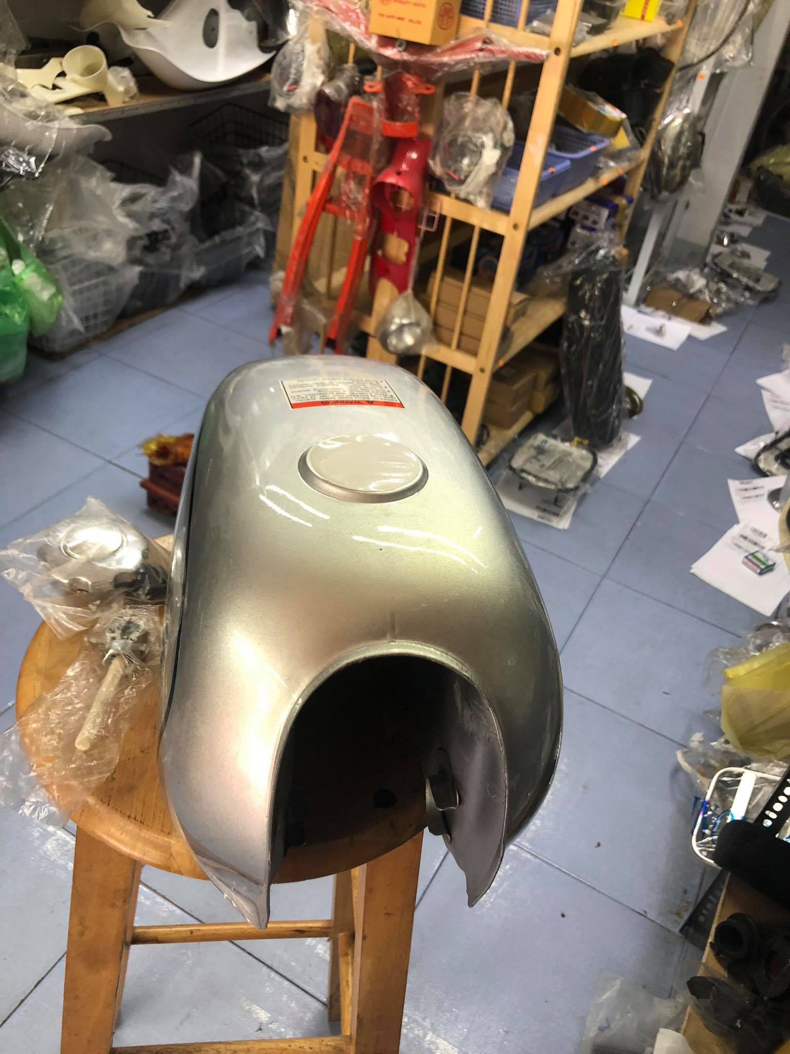 trọn bộ Bình xăng lớn Cds 50 cho anh em gắn 67-Cd.... - màu bạc