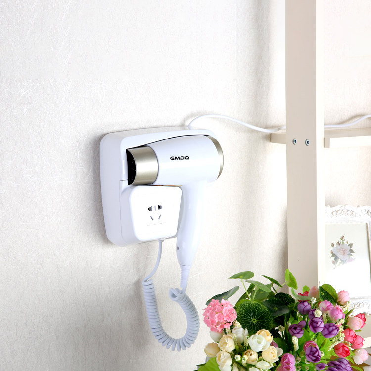 Máy sấy tóc treo tường tích hợp ổ cắm