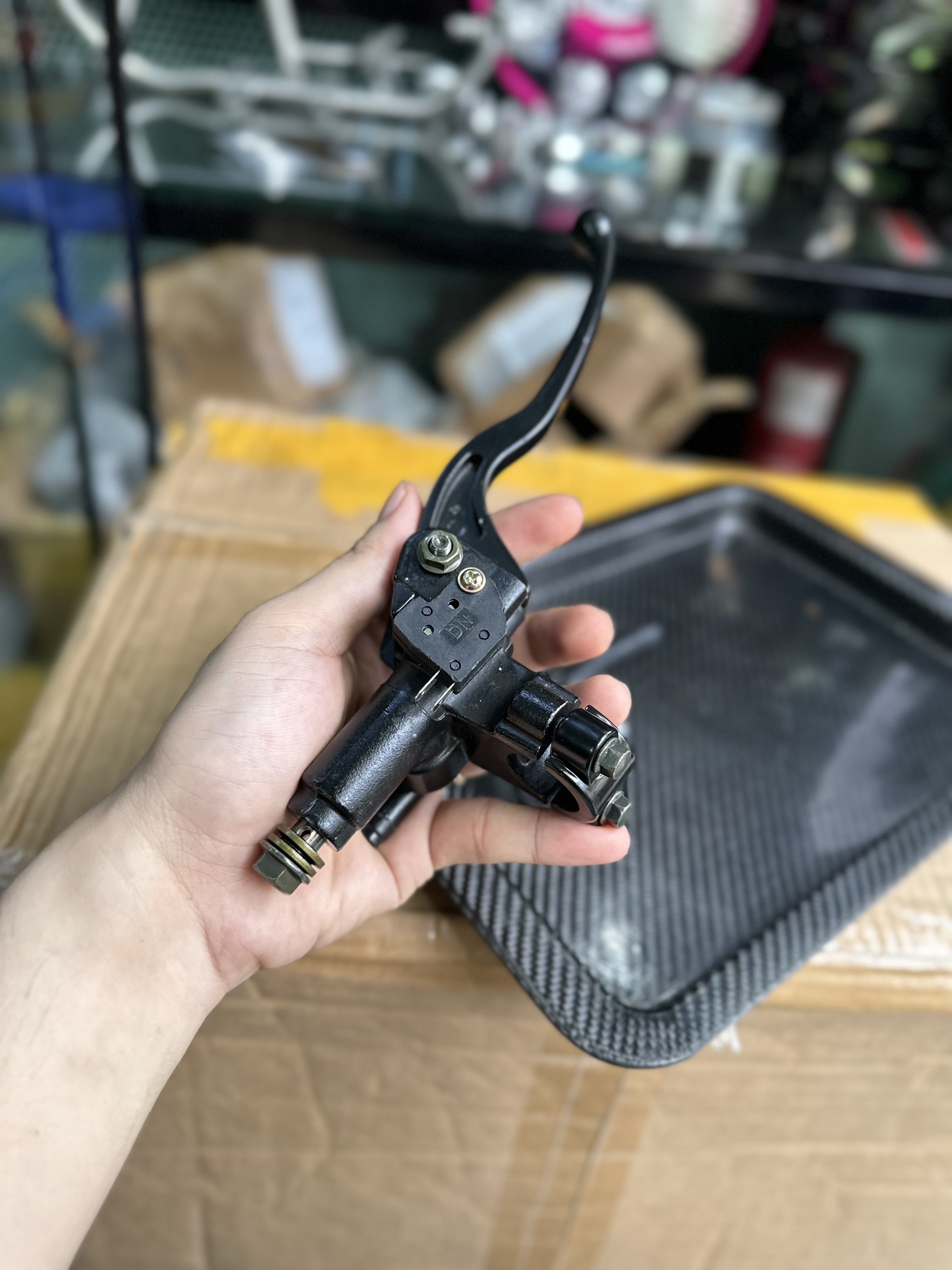 Tay thắng Brembo thái bình dầu rời sile thailand