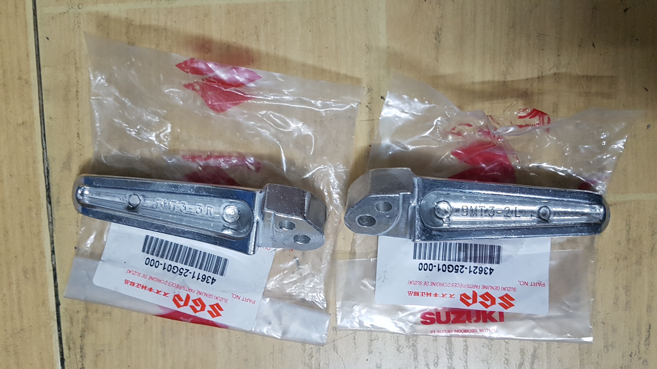 [HCM]Cục nhôm gác chân sau Raider Satria