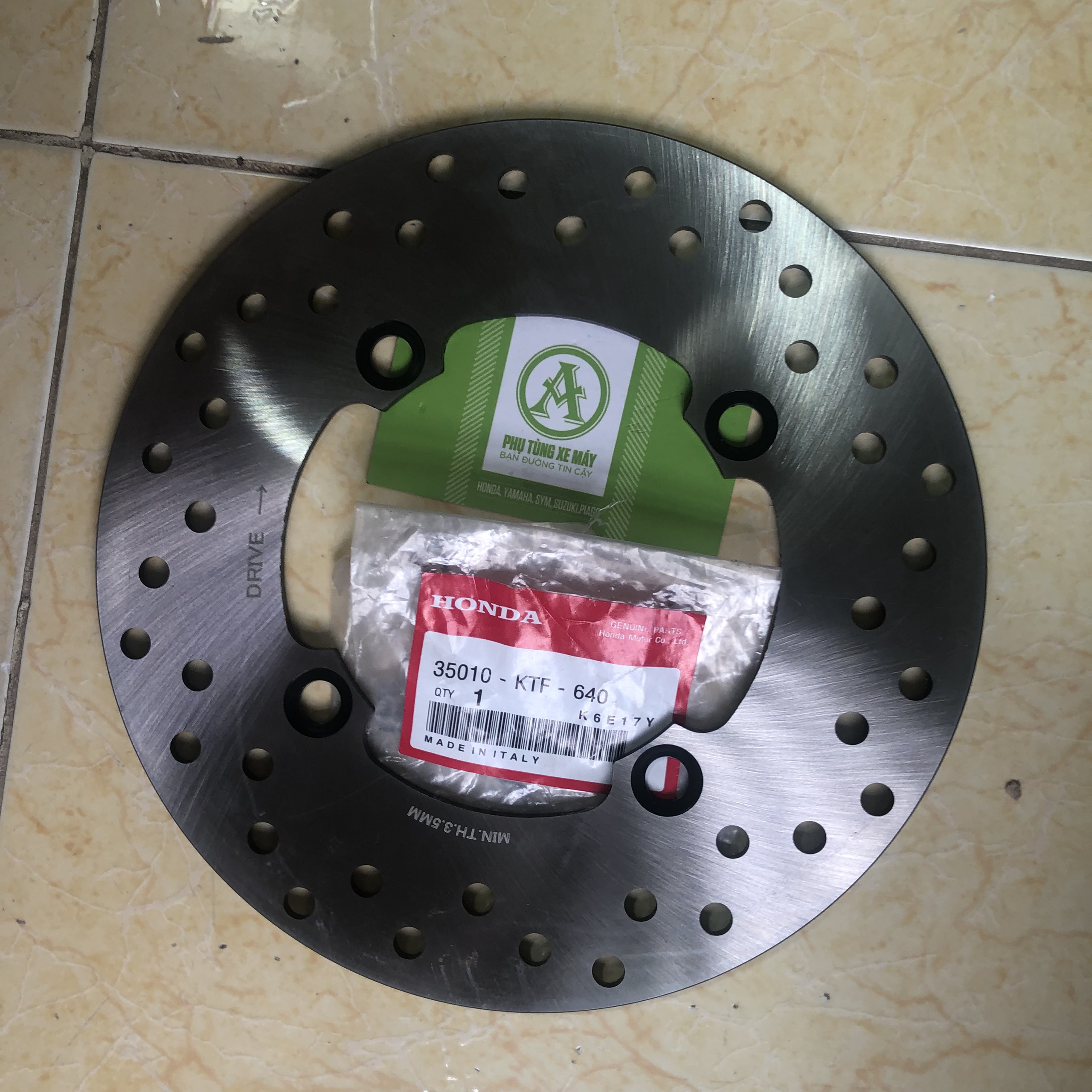 Dĩa thắng sau Honda cho xe Winner 150 v1