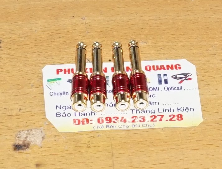 combo 4 jack chuyển 6ly ra av mạ vàng tốt ( 4 cái y hình )