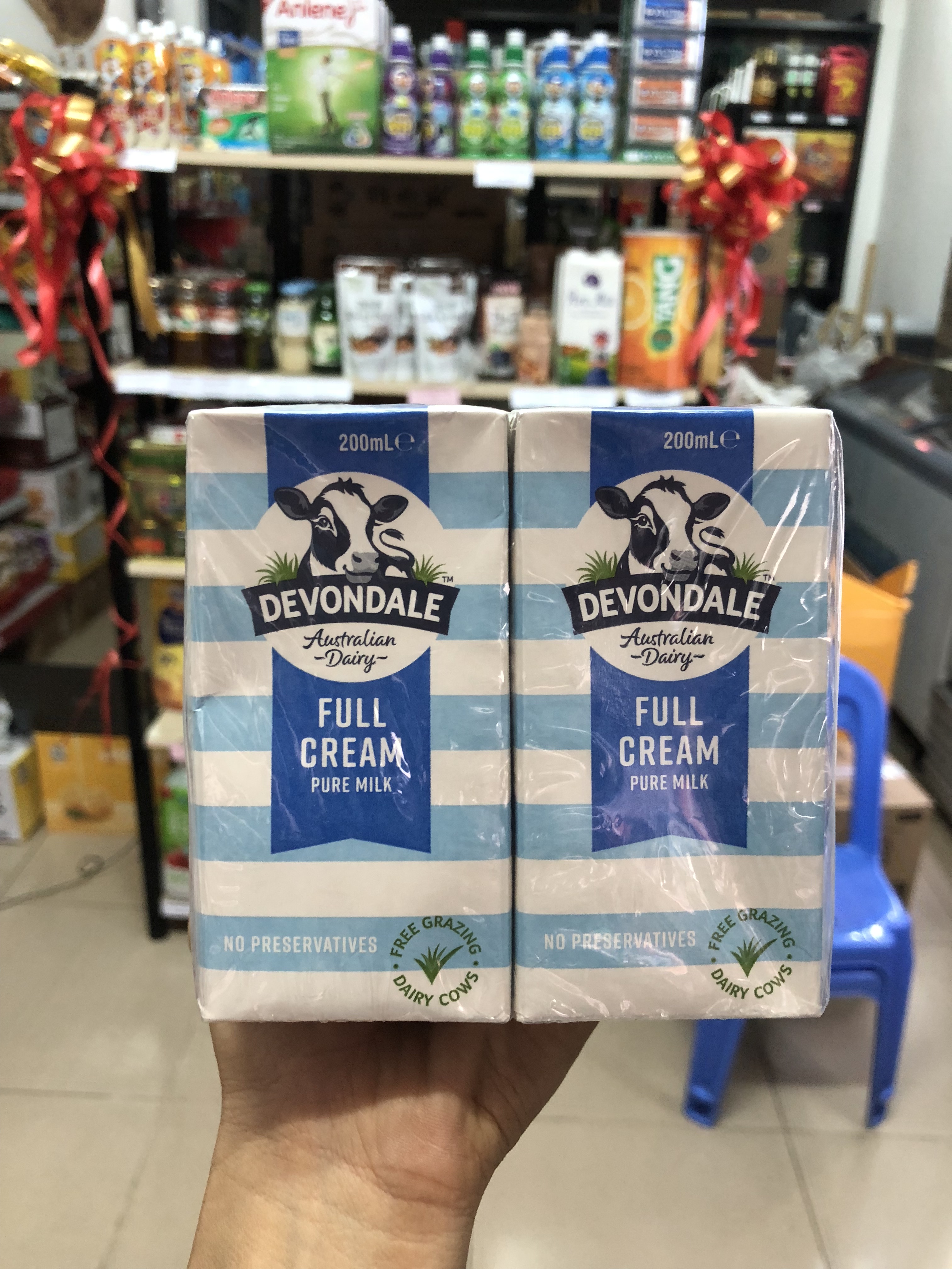 HCMLốc 6 hộp sữa tươi nguyên kem Devondale Úc 200ml