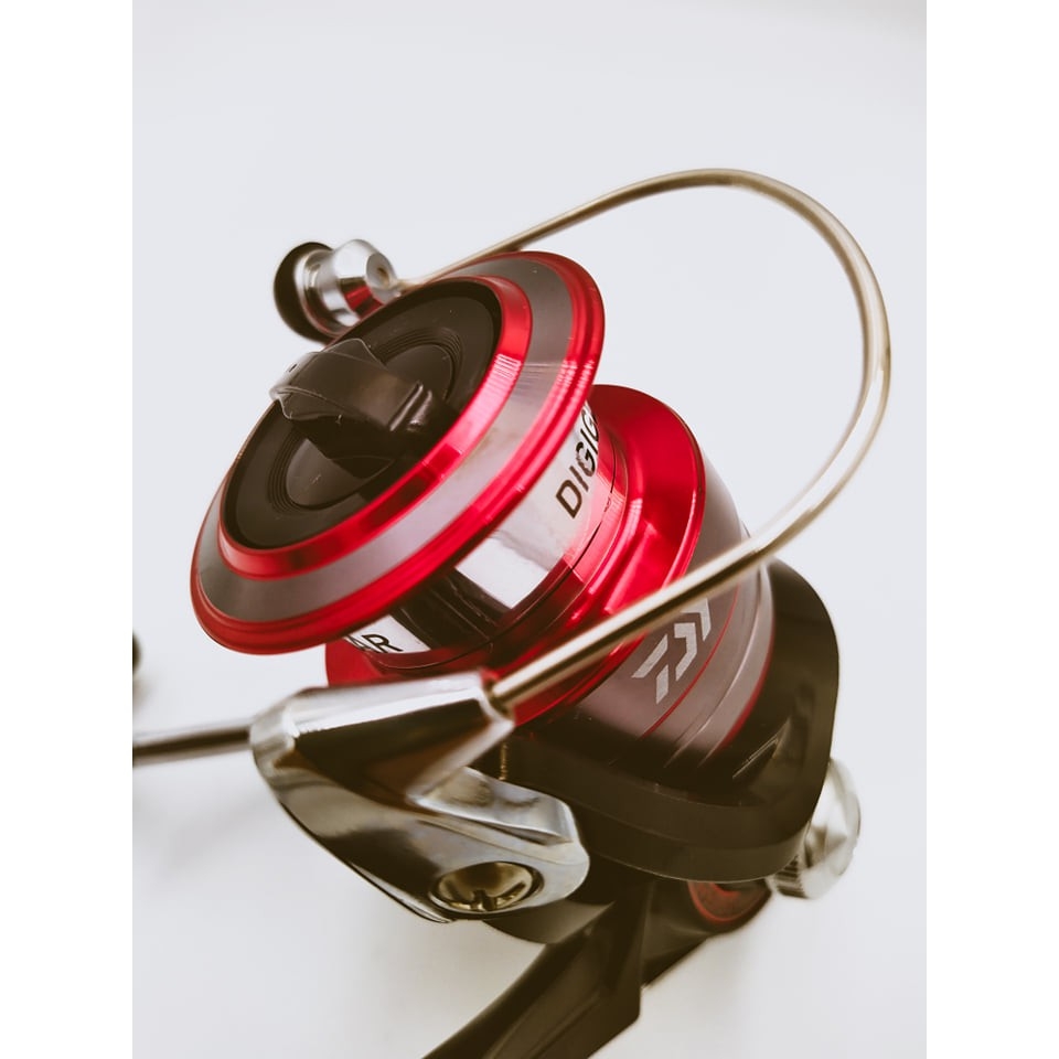 MÁY ĐỨNG CÂU LURE DAIWA MG S-3000