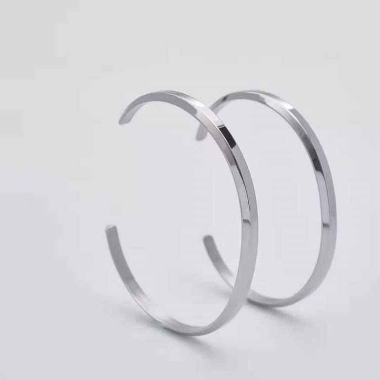 Vòng tay Cuff Ver cặp đôi Lắc tay Nam Nữ bằng titan không gỉ cao cấp - HINO FASHION