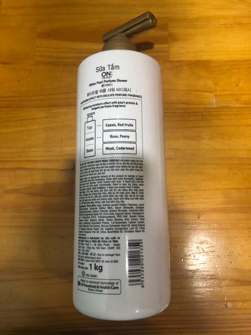 Sữa tắm on the body LG 1 lít