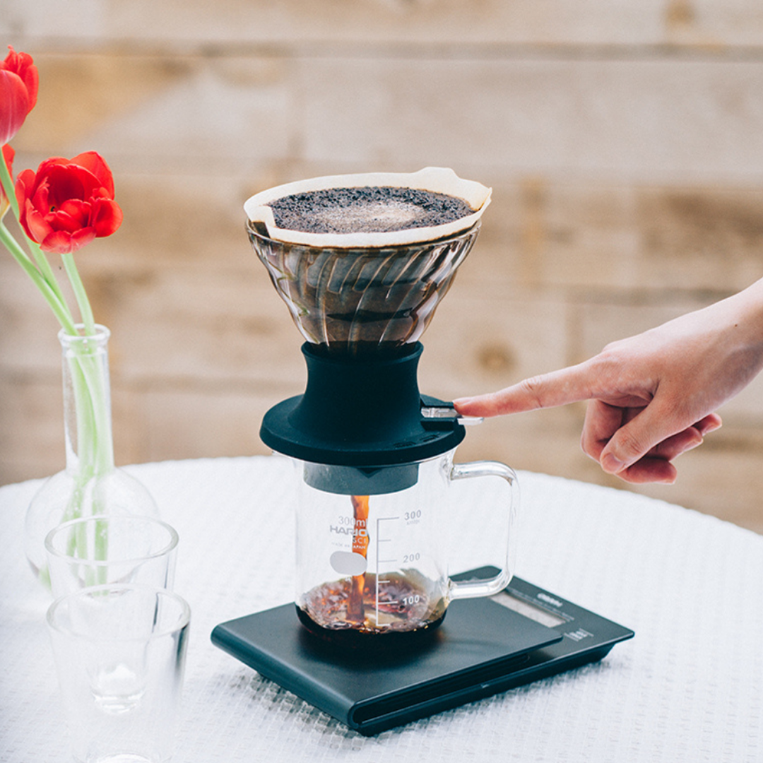 Phễu thủy tinh Hario Immersion Dripper Switch (SSD-200-B) | Pha cà phê pour-over dễ dàng