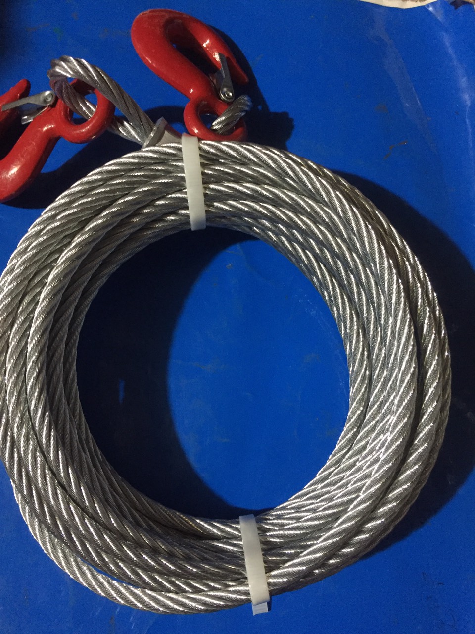 Dây kéo xe cáp bọc nhựa phi 10x20m. dây cáo kéo xe