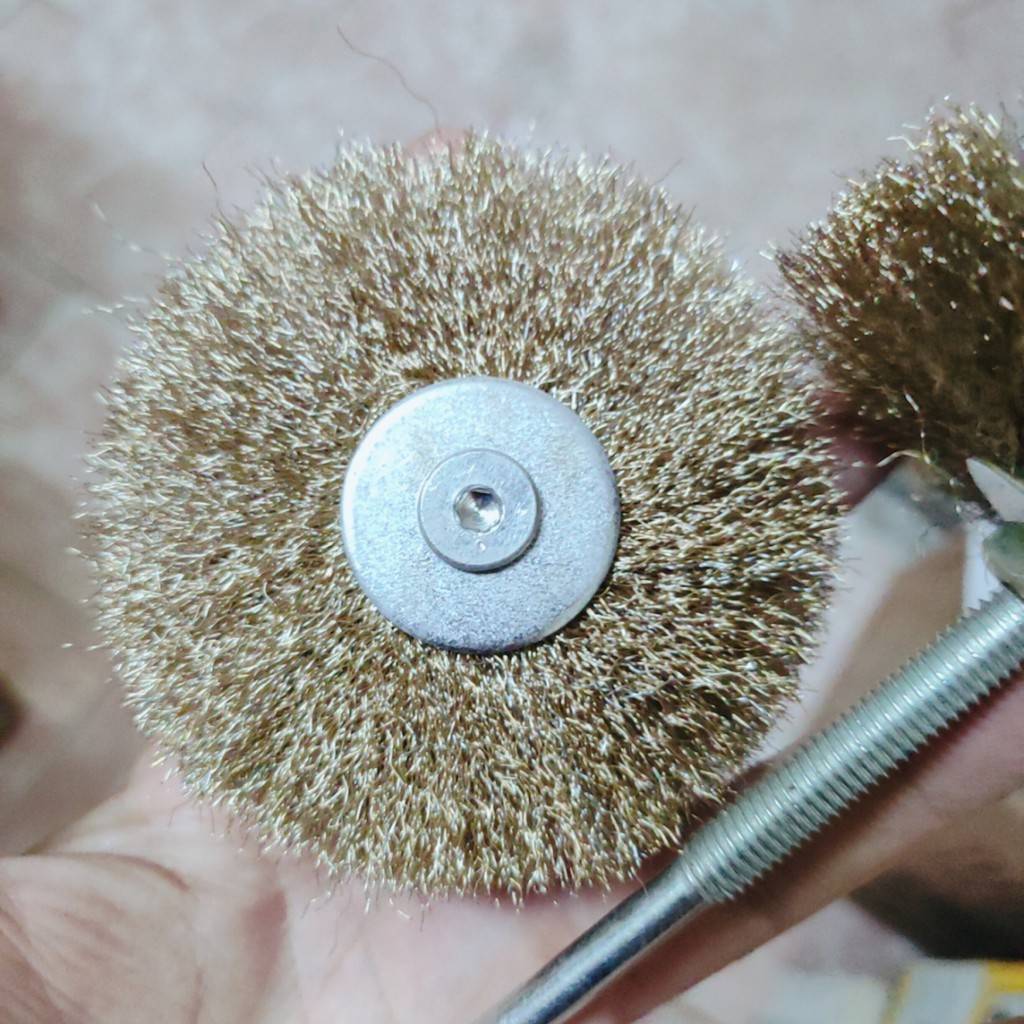 Chổi quật cước, chổi quật đồng đánh đồ gỗ