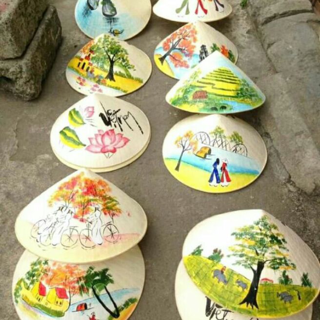 Nón lá vẽ người lớn 40cm