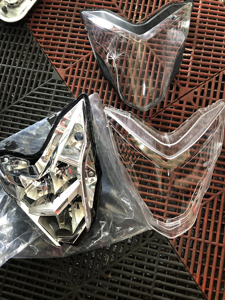 Mica Đèn Trước Sonic 150R / Kính Đèn Trước