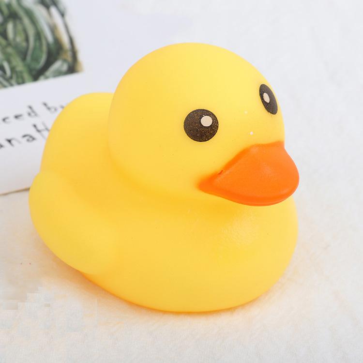 Đồ chơi vịt cao su kêu chút chít 10.5*9cm