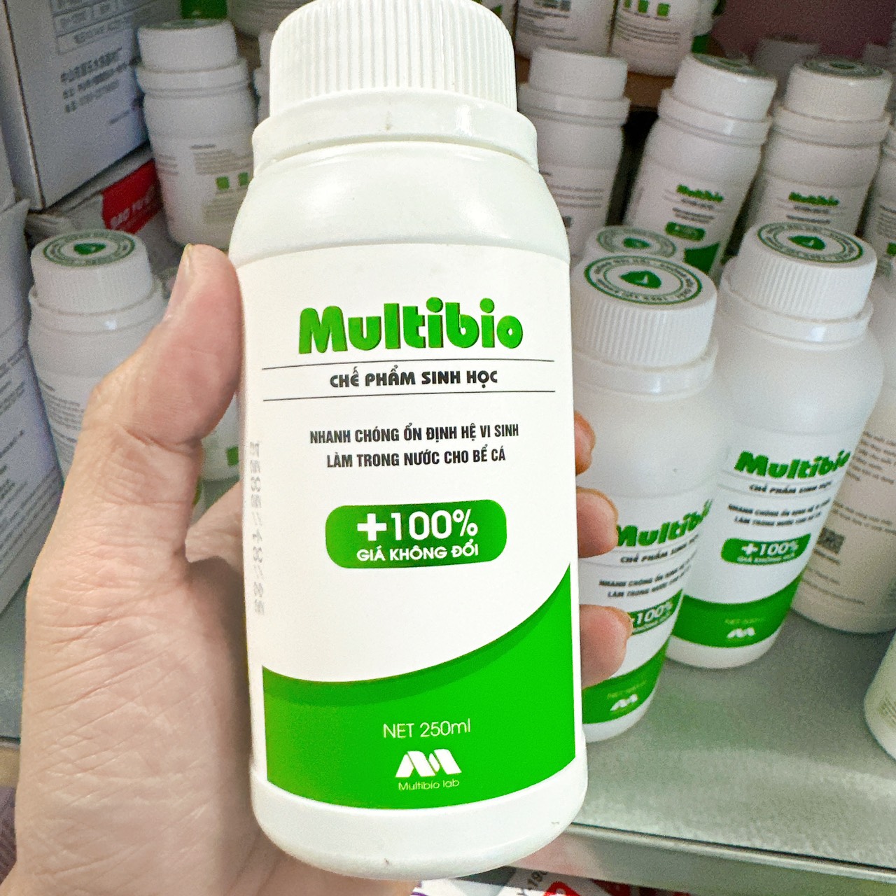 Vi sinh bể cá multibio làm trong nước + tặng kèm ly đong thể tích 100ml