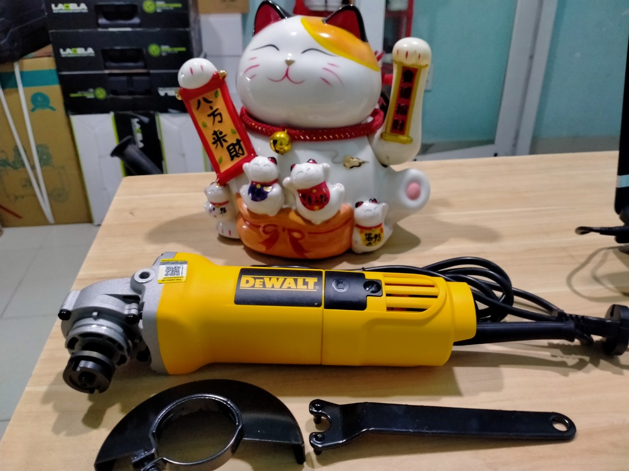 [HCM]Máy mài Dewalt DW810