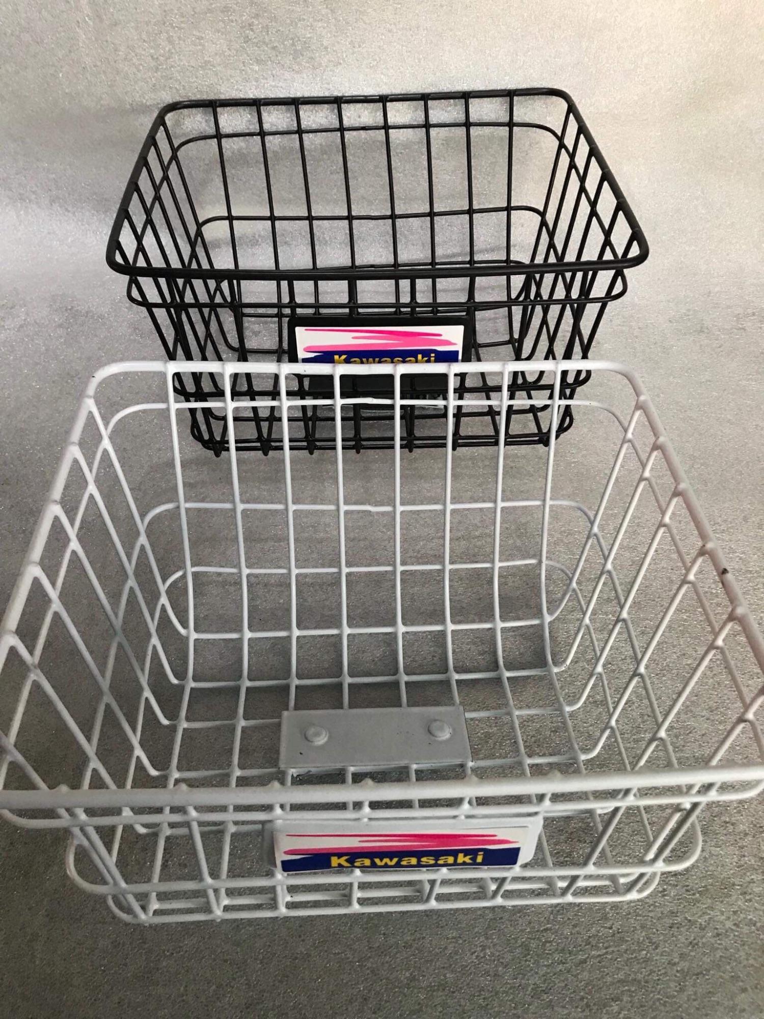 Max basket with black and white stripes for Cub-Chaly-dream