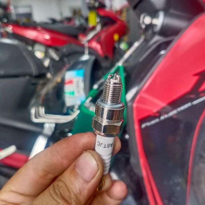 Bugi Sovko 3 chấu A6TJC chân ngắn 070595
