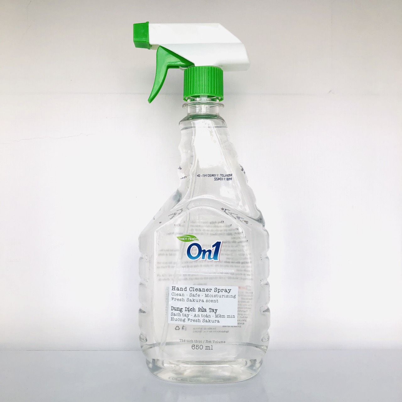 [HCM]Dung dịch rửa tay và xịt sát khuẩn ON1 650ml