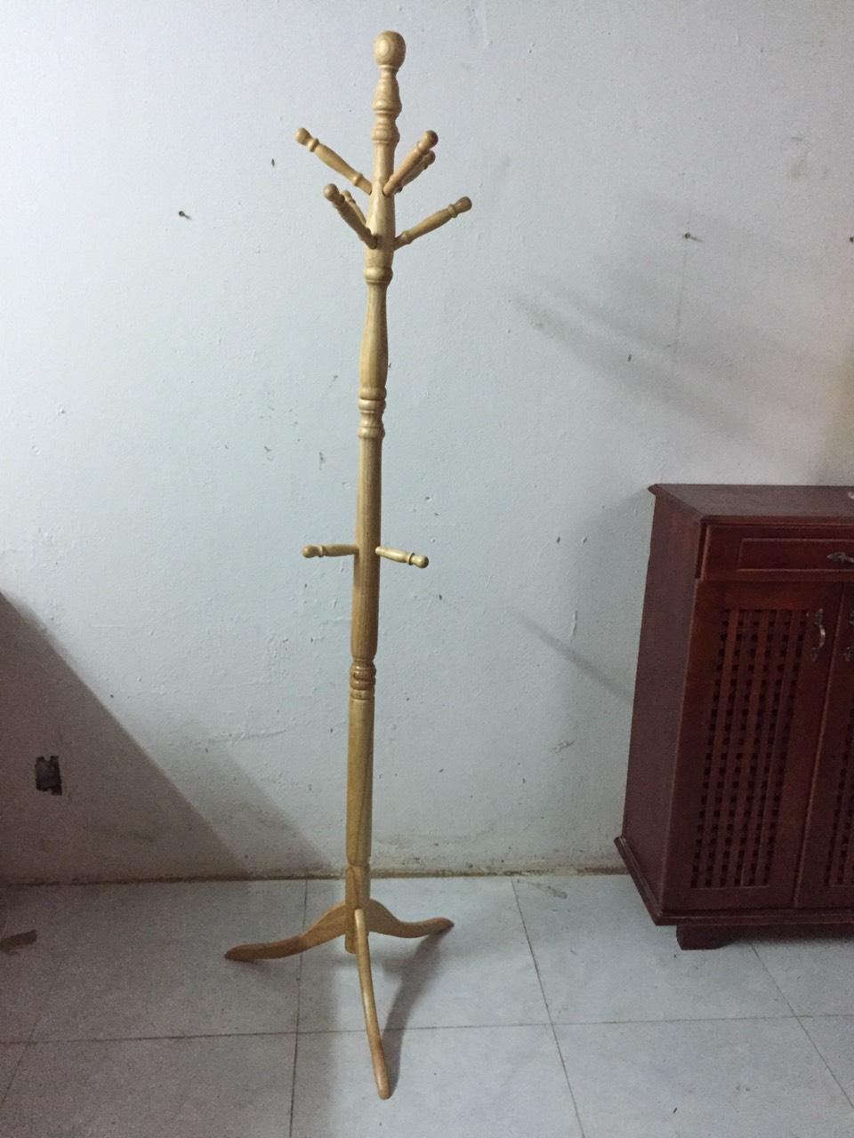 cây móc áo gỗ