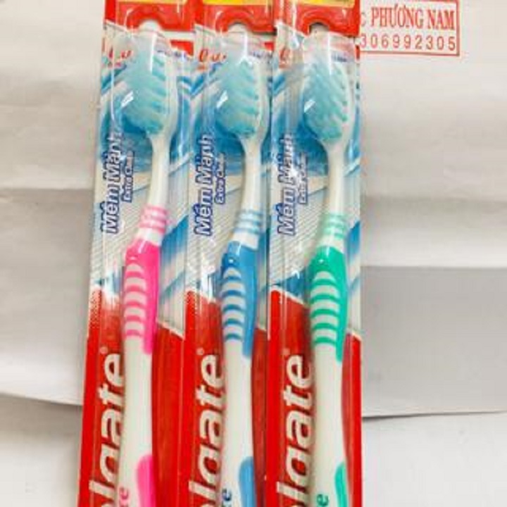 Bàn chải đánh răng Colgate dành cho người lớn