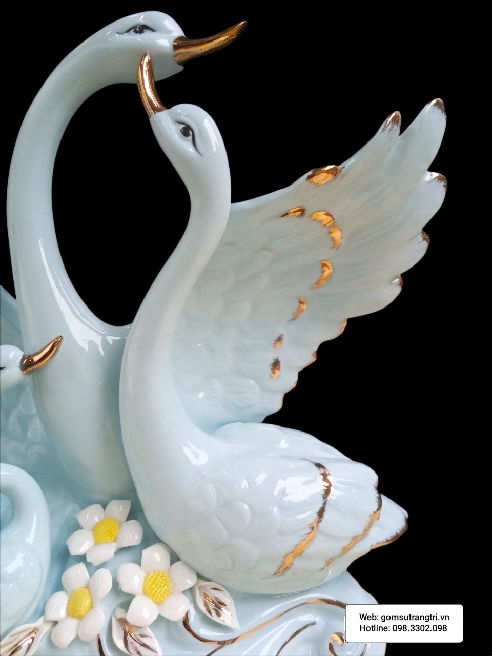 TƯỢNG GIA ĐÌNH THIÊN NGA HẠNH PHÚC