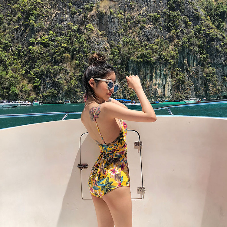 BIKINI 1 MẢNH HOA VÀNG CỘT EO