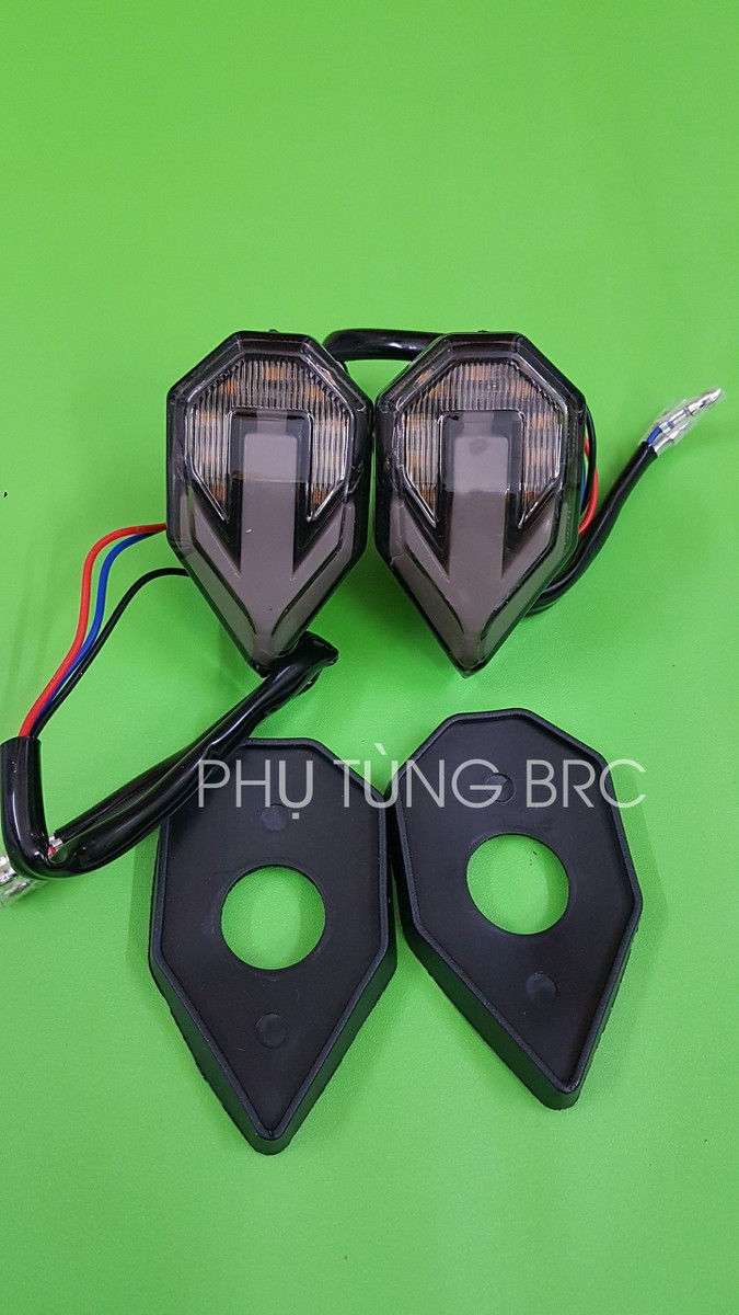 Đèn LED 2 màu xi nhan trước, sau mủi tên WINNER X 2019, Vario