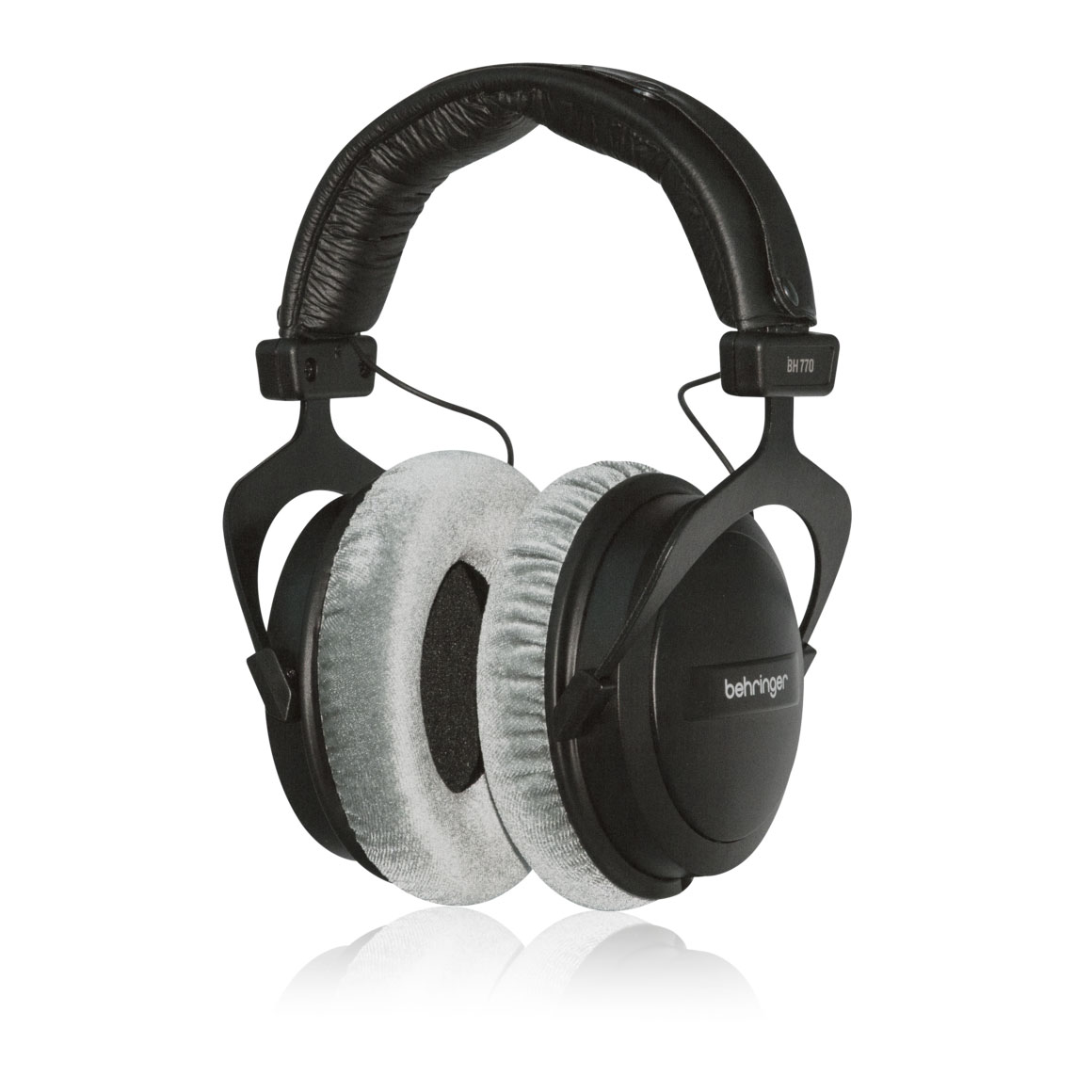 Tai nghe kiểm cho âm studio Behringer BH 770