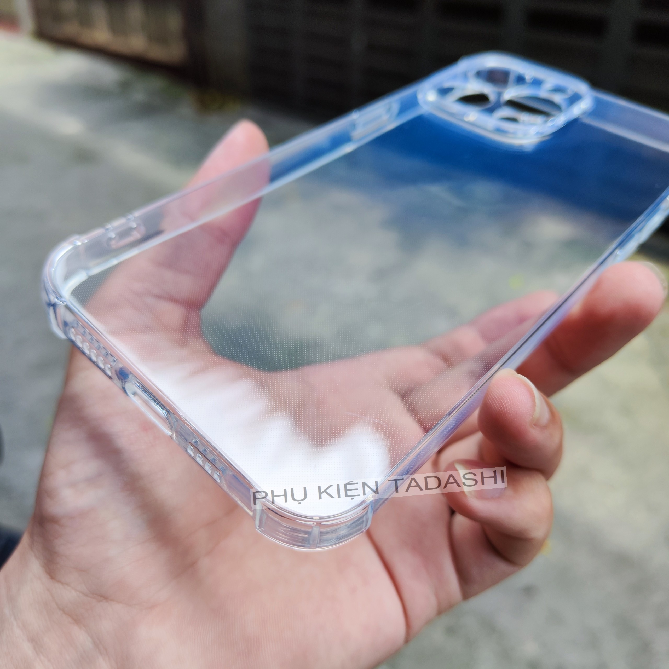 Ốp Lưng Chống Sốc Iphone 15 Pro/ 15 Pro Max, Iphone 16 Pro Max/ IPhone 14 Pro/ 14 Pro Max, Iphone 13/ 13 Pro/ 13 Pro Max, Iphone 11 Pro Max/ 12/ 12 Pro/ 12 Pro Max Dẻo Trong Suốt, Chống Sốc 4 Góc Có Gờ Bảo Vệ Camera