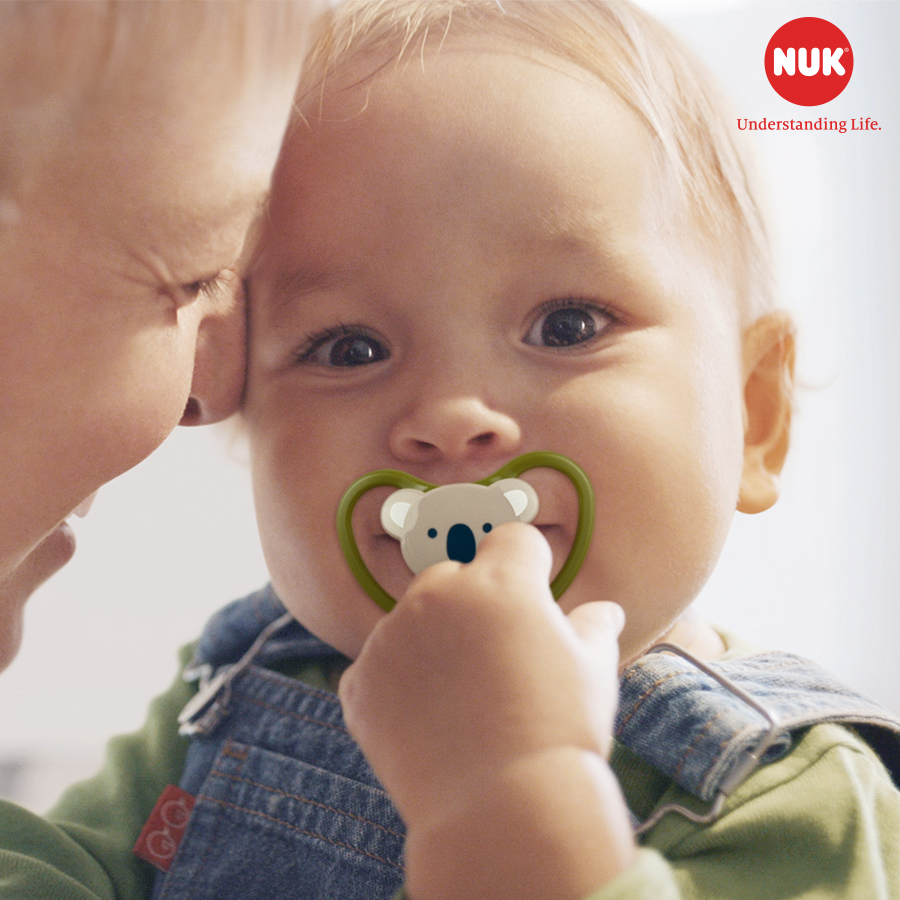 BỘ 2 TI GIẢ NUK SPACE SILICONE 6-18M