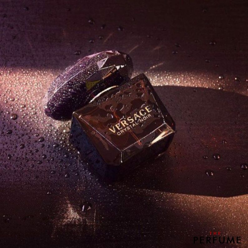 Nước Hoa Nữ Versace Crystal Noir Eau De Toilette