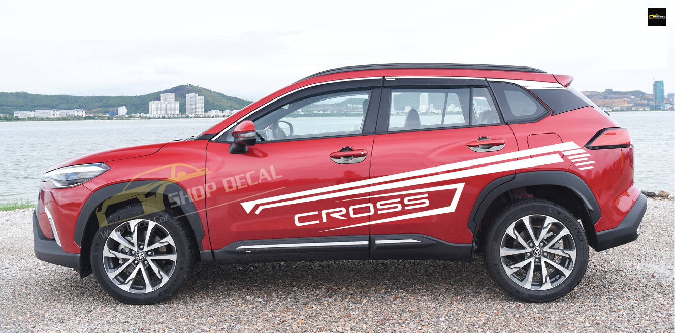 Tem xe Toyota Cross dán 2 bên sườn