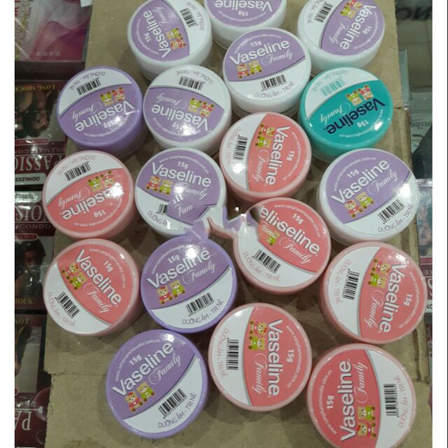 KEM DƯỠNG ẨM VASELIN FAMILY 15G
