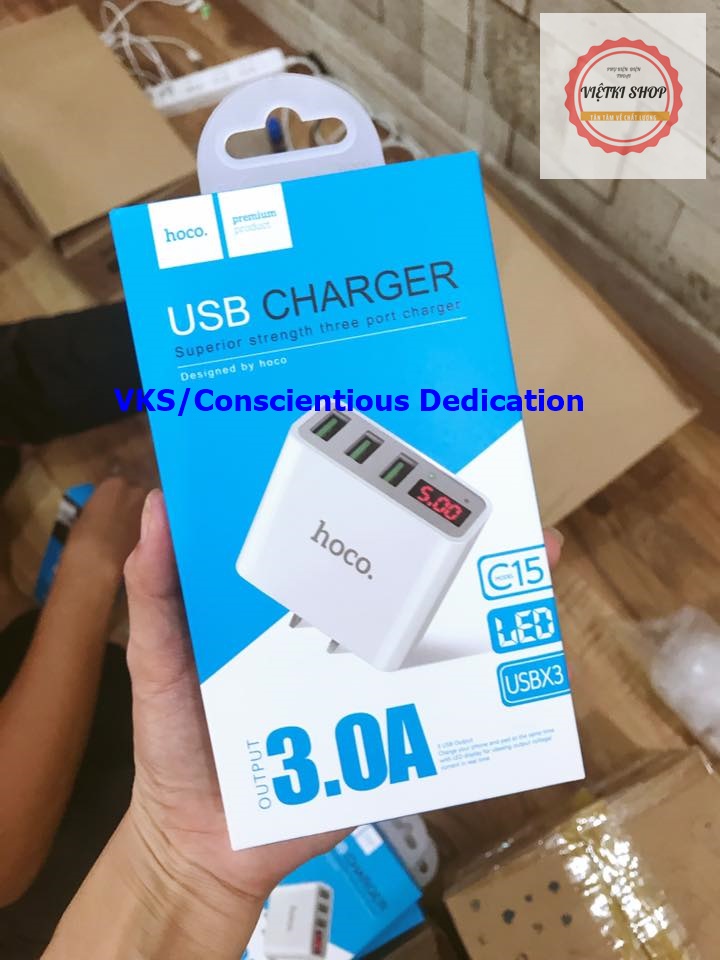 Củ sạc Hoco 3 cổng C15 sạc nhanh 3.0A có đèn Led báo sạc
