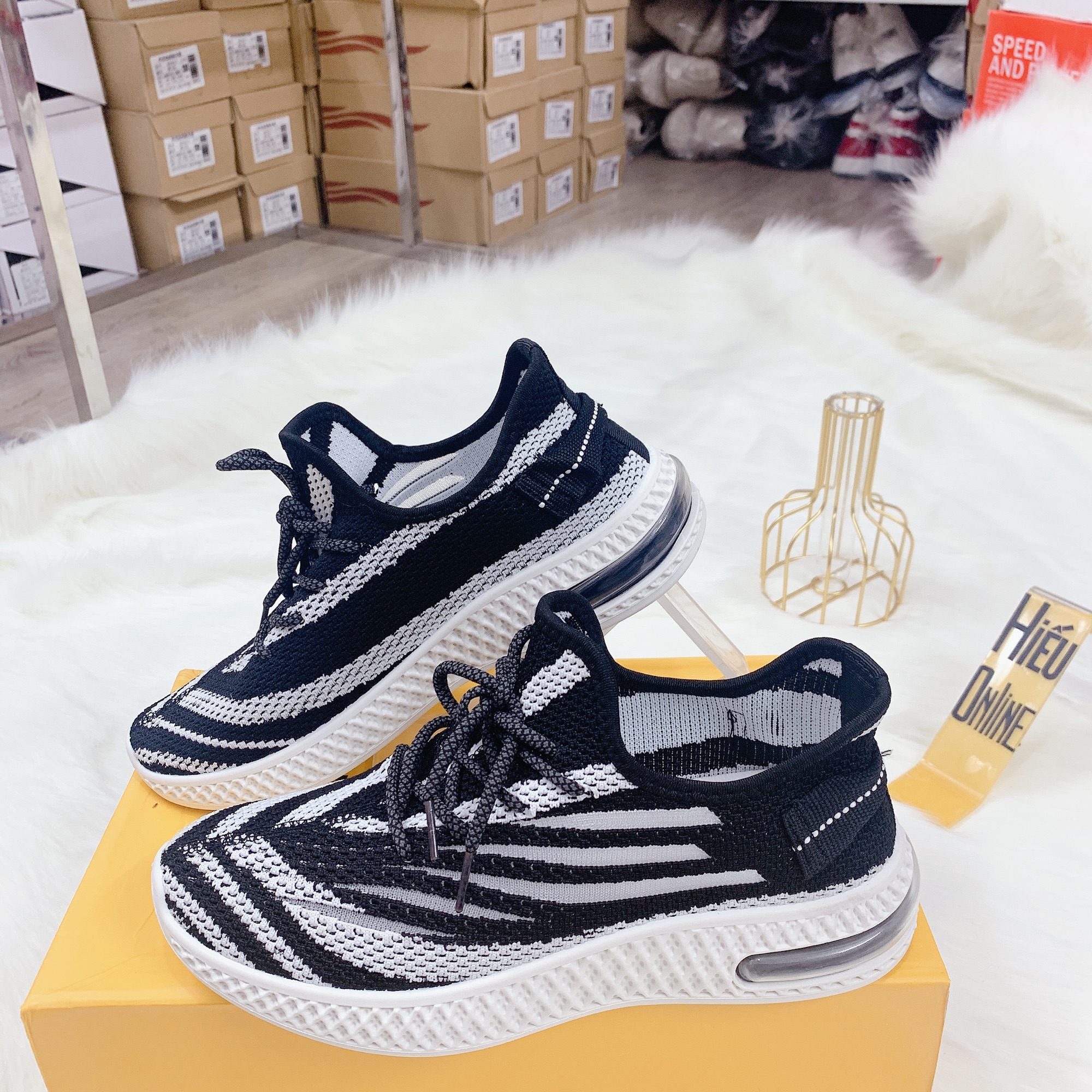 GIẦY SNEAKER THỂ THAO NAM