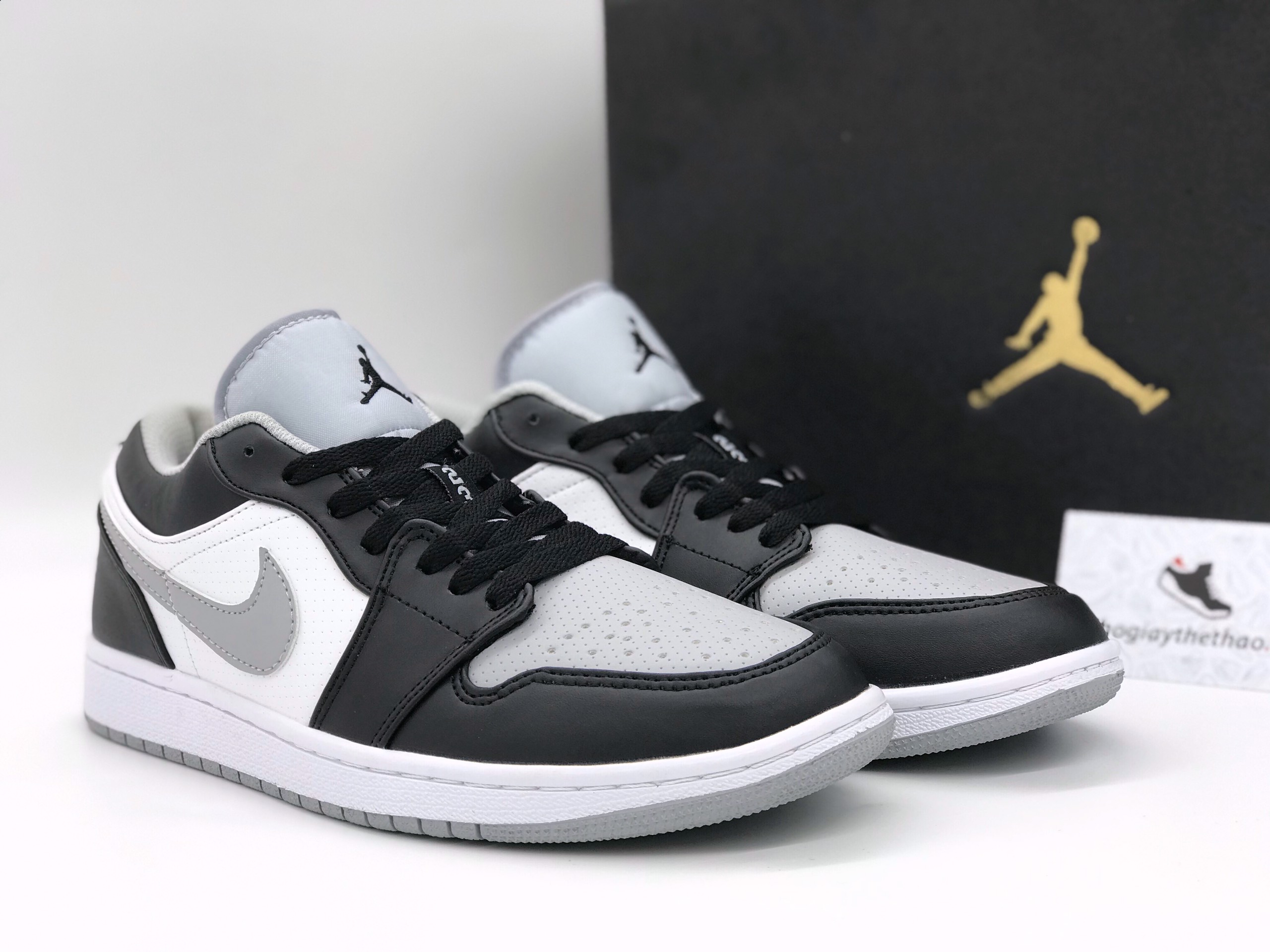 giày jordan1 cổ thấp đen trắng full box