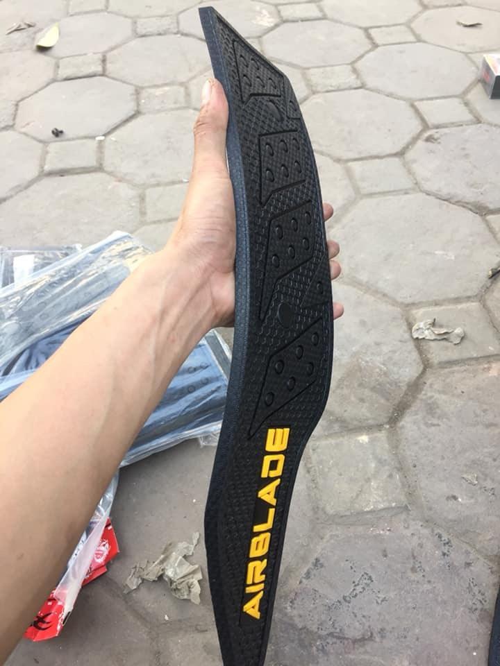 THẢM CAO SU CHO XE AIRBLADE 2020 KIỂU THAILAND
