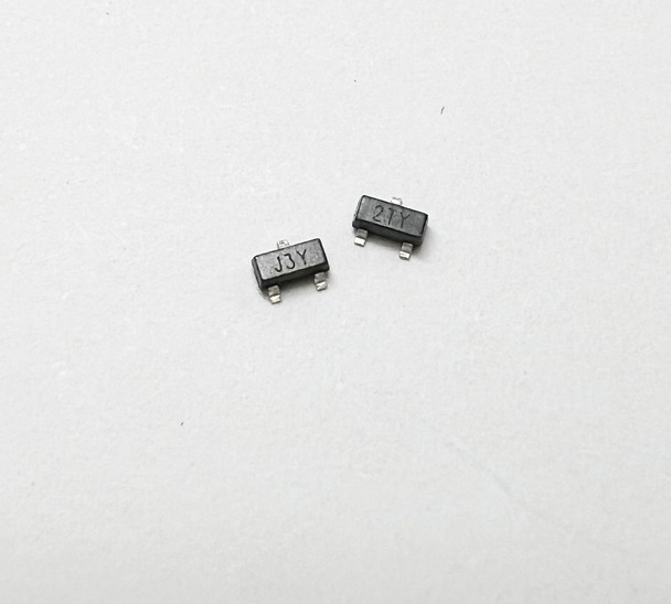 Combo 10 Transistor S8550, S8050 smd loại dán