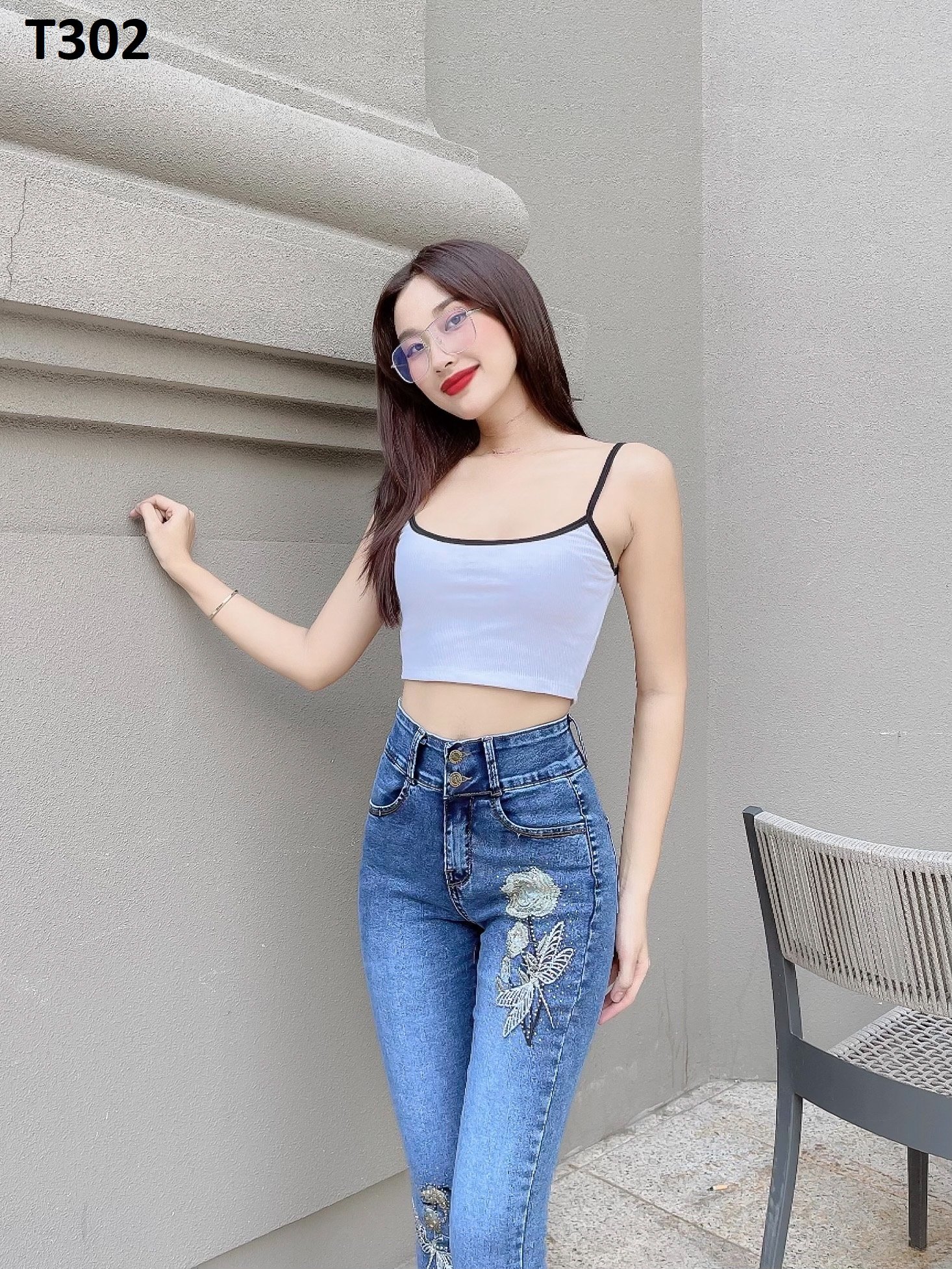 Quần jean nữ thêu hoa co giãn T302